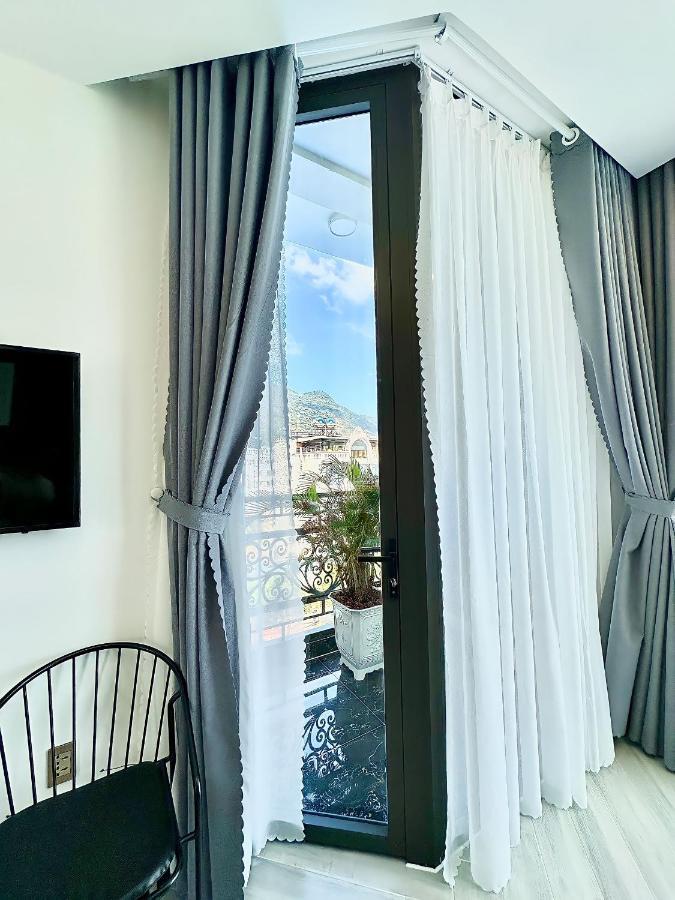 Chi Khu Co Ong Tuan Ninh Hotel II מראה חיצוני תמונה