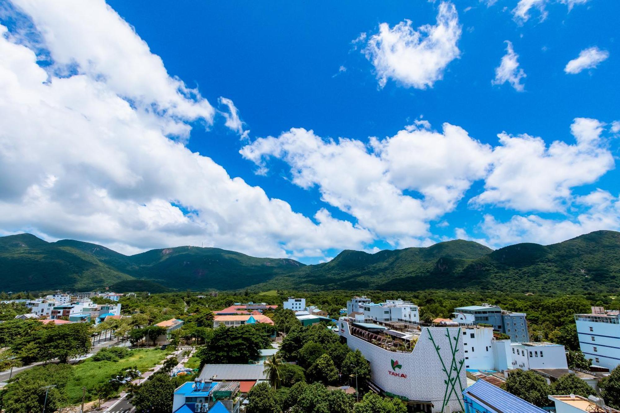 Chi Khu Co Ong Tuan Ninh Hotel II מראה חיצוני תמונה