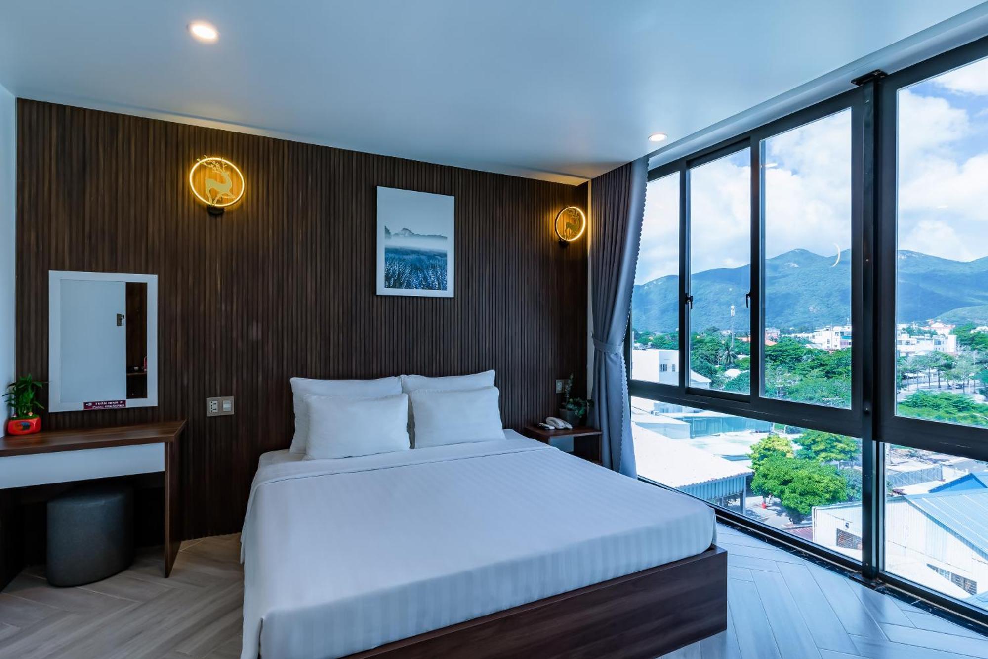 Chi Khu Co Ong Tuan Ninh Hotel II מראה חיצוני תמונה