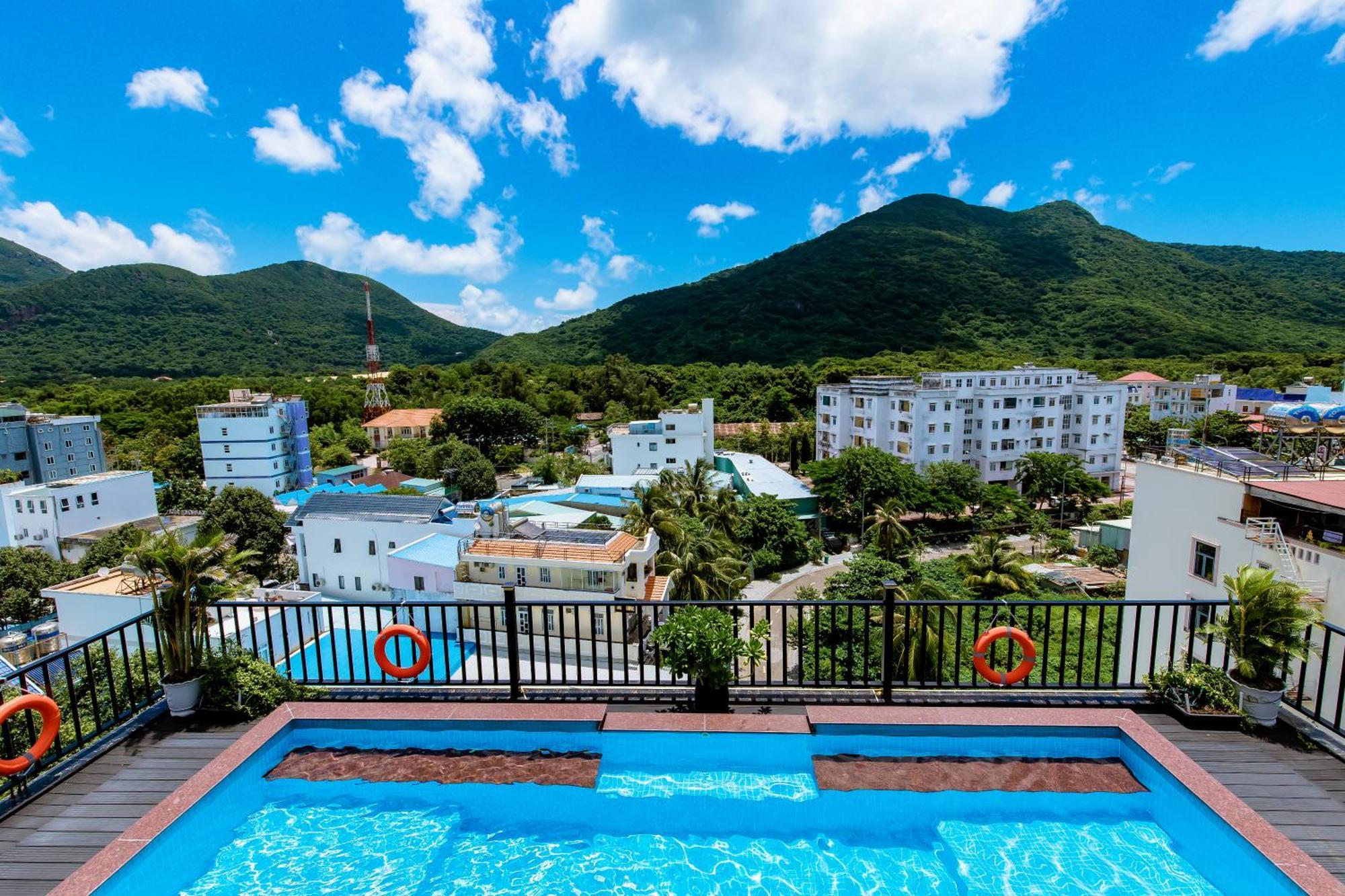 Chi Khu Co Ong Tuan Ninh Hotel II מראה חיצוני תמונה