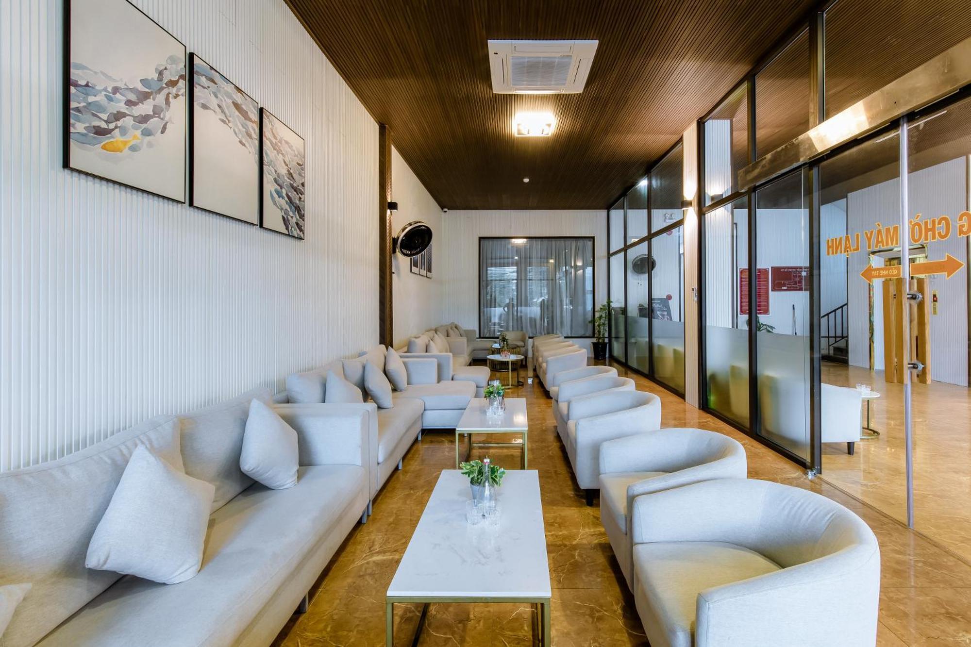 Chi Khu Co Ong Tuan Ninh Hotel II מראה חיצוני תמונה