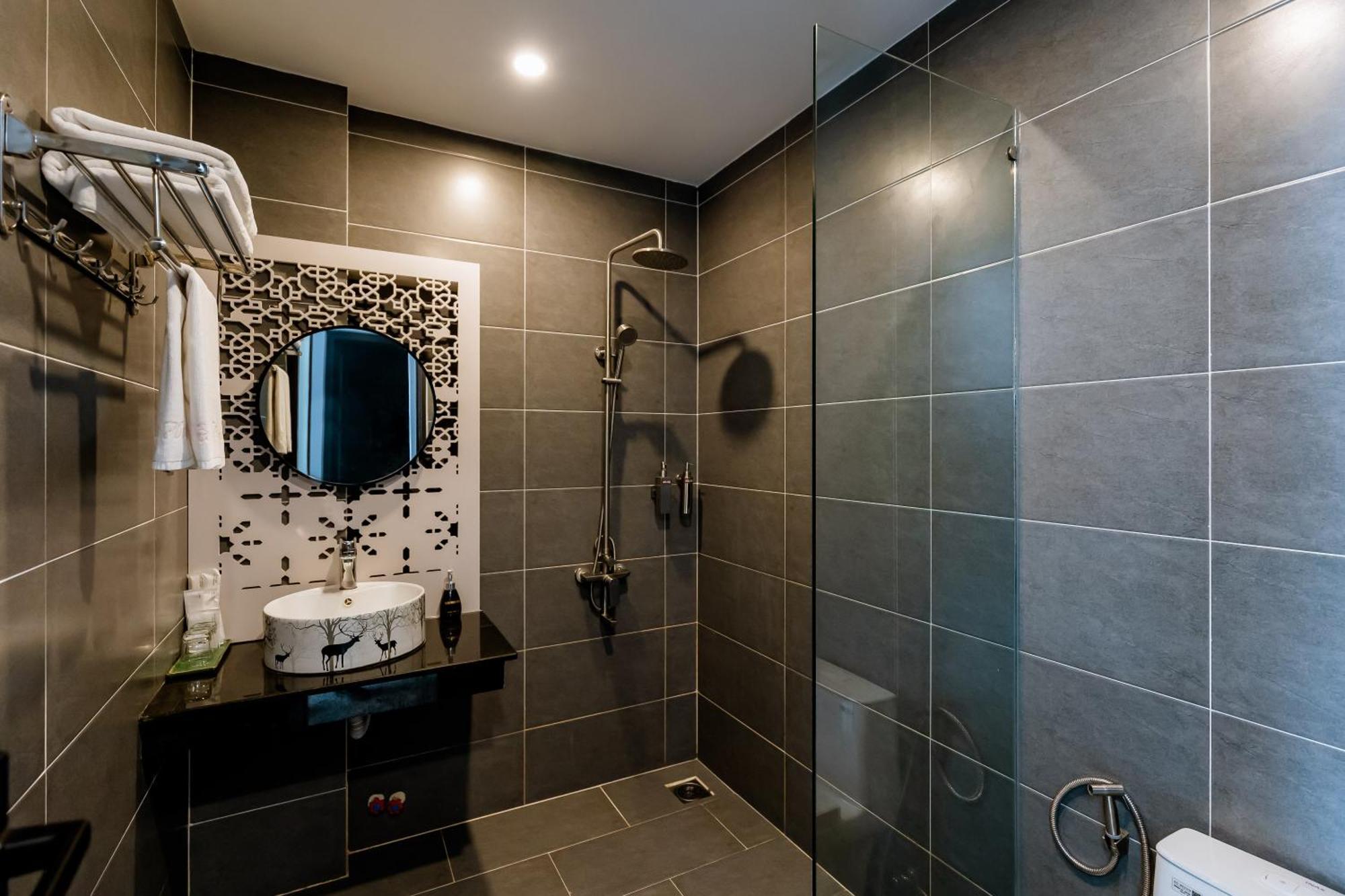Chi Khu Co Ong Tuan Ninh Hotel II מראה חיצוני תמונה