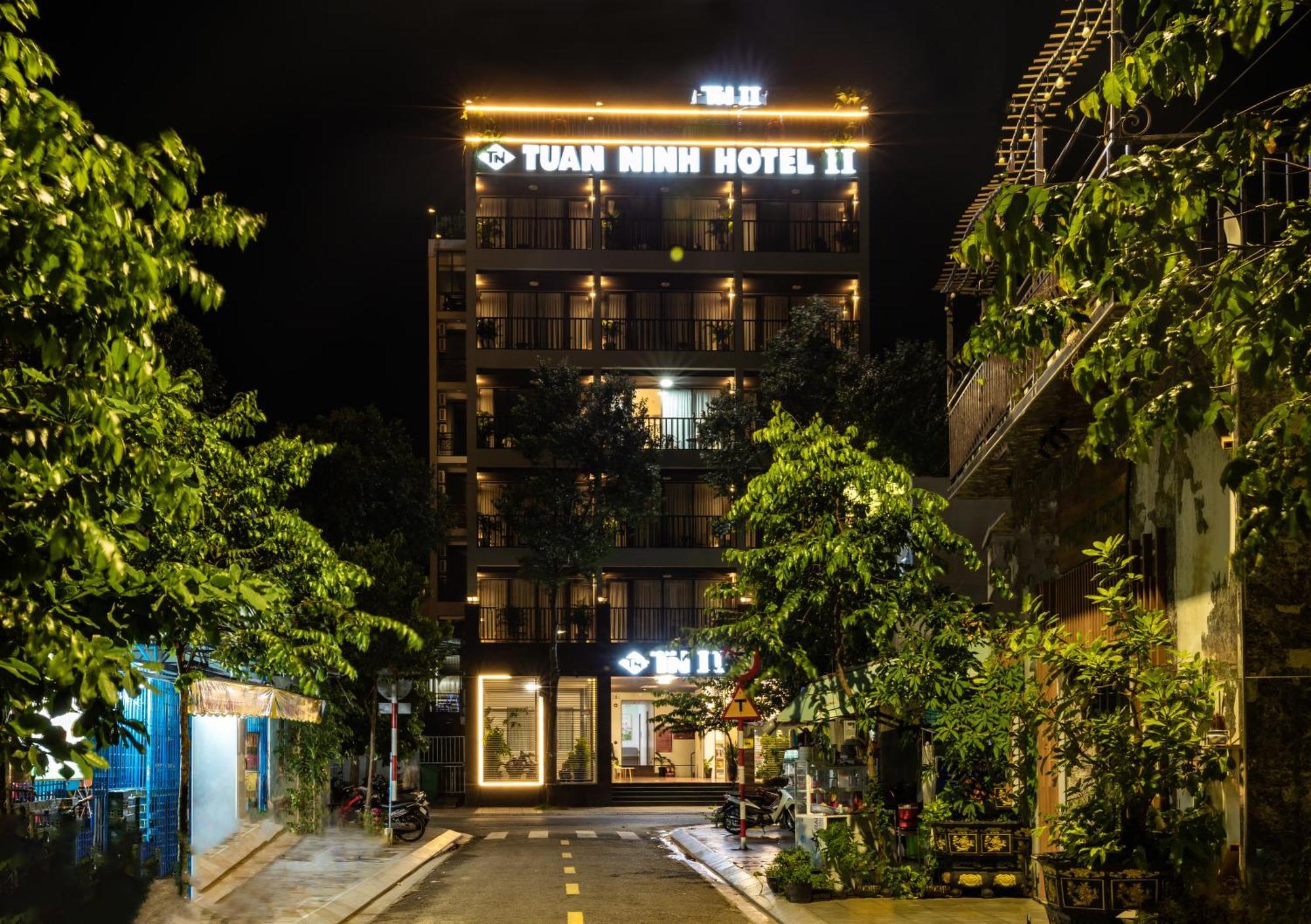 Chi Khu Co Ong Tuan Ninh Hotel II מראה חיצוני תמונה