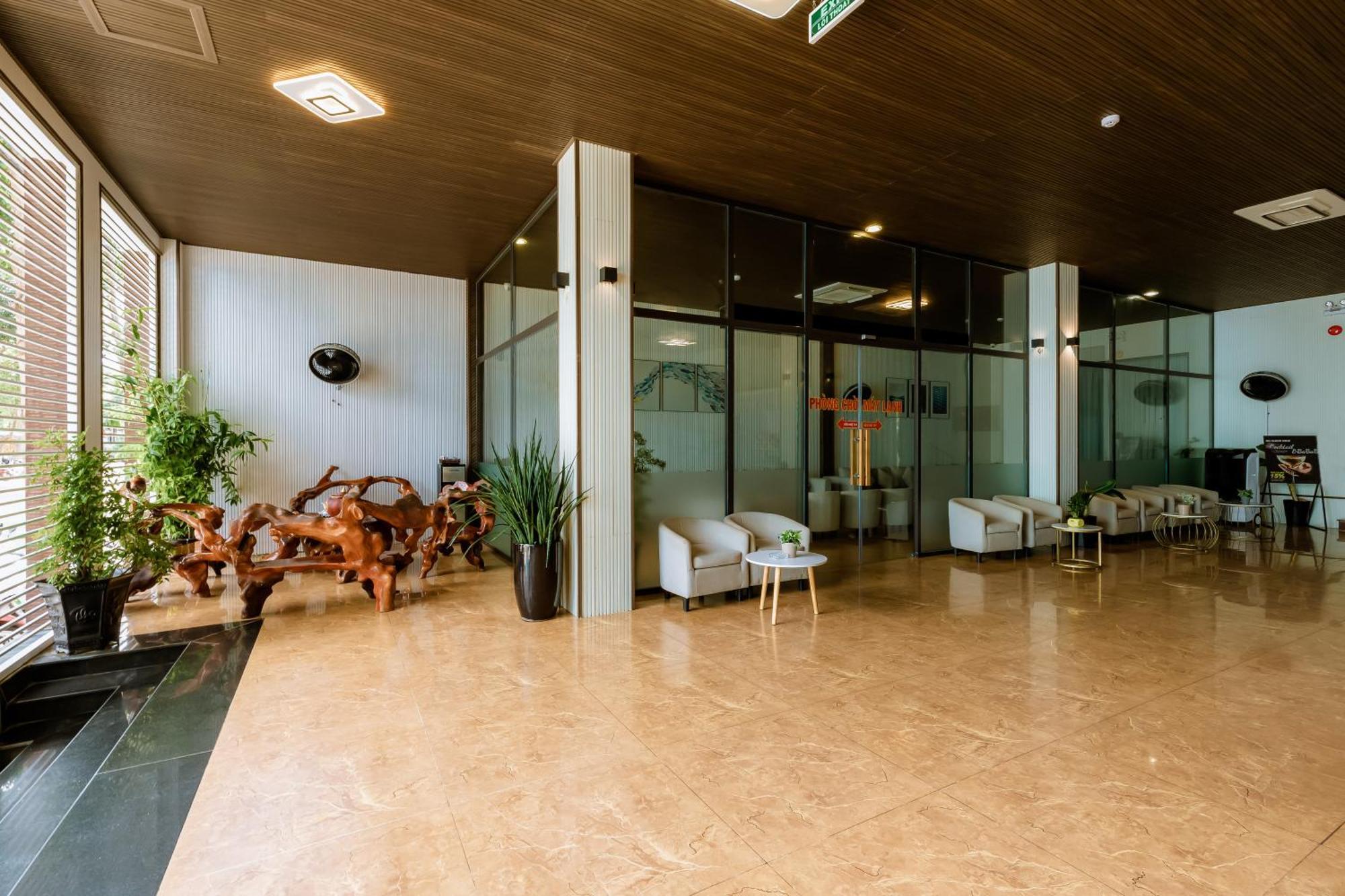 Chi Khu Co Ong Tuan Ninh Hotel II מראה חיצוני תמונה