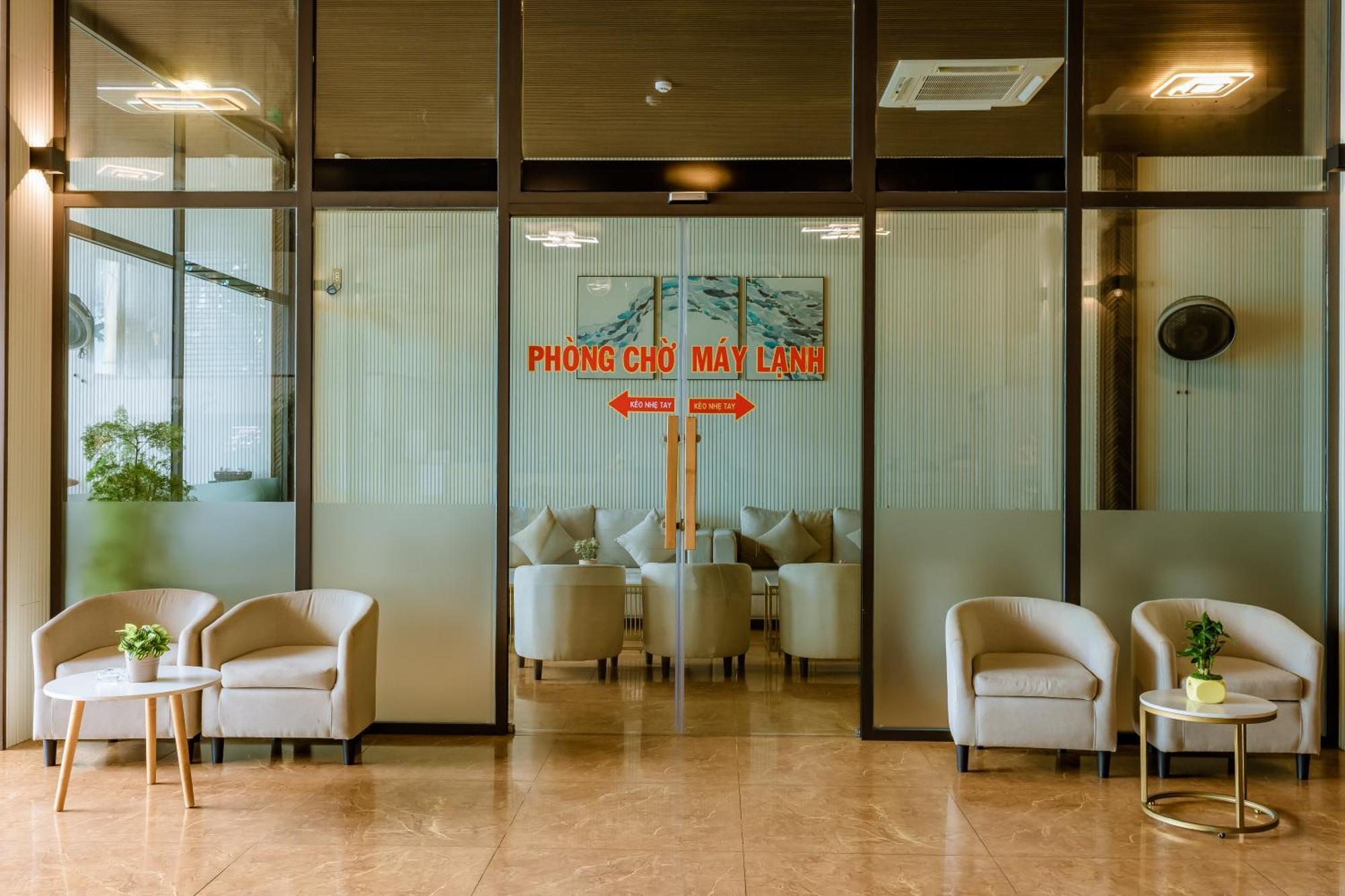 Chi Khu Co Ong Tuan Ninh Hotel II מראה חיצוני תמונה